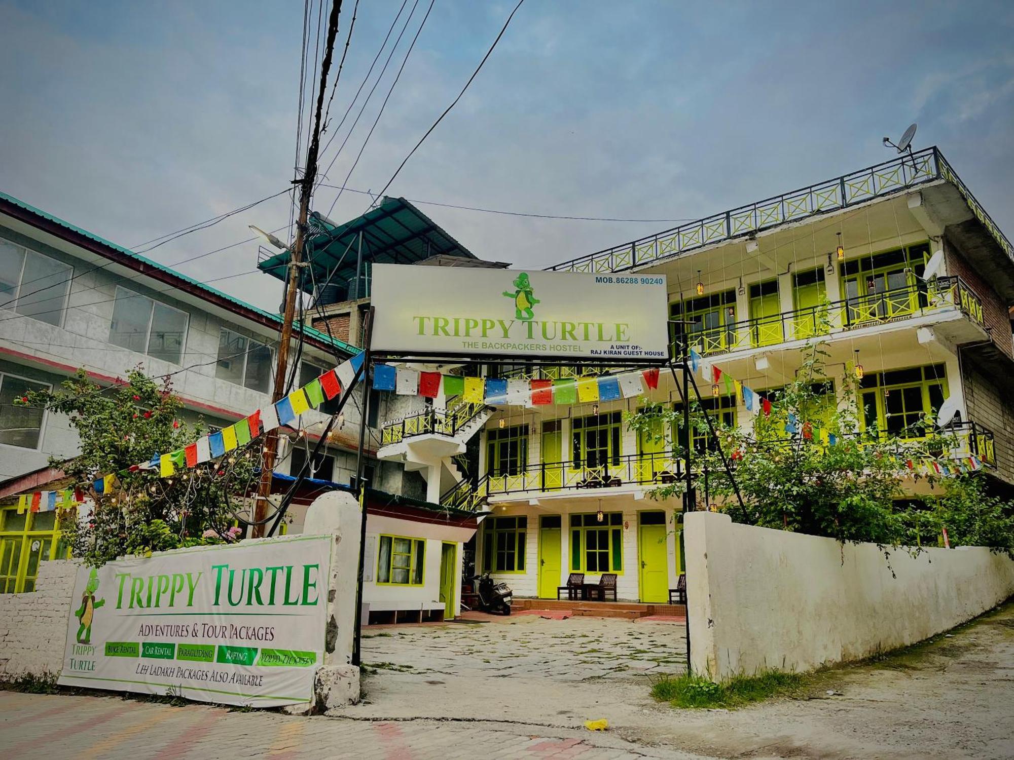 Trippy Turtle Hostel Manali  Exterior photo